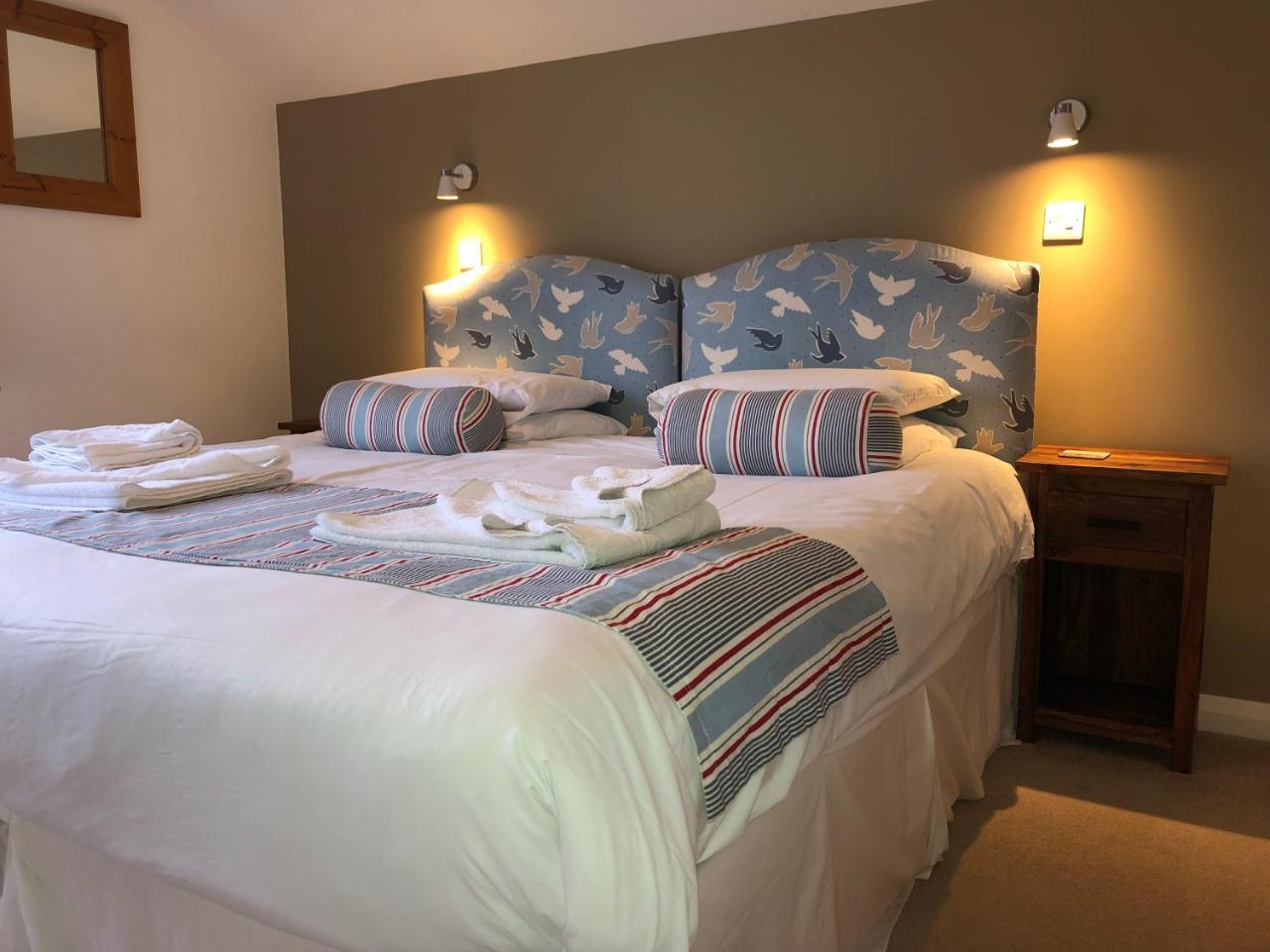 Fields End Lodges Doddington  Екстер'єр фото
