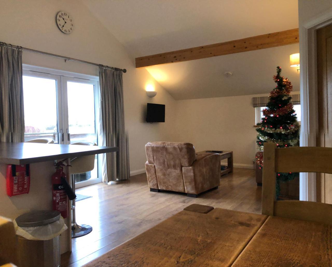 Fields End Lodges Doddington  Екстер'єр фото