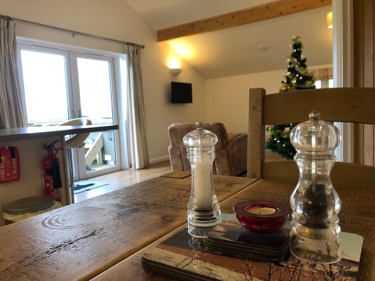 Fields End Lodges Doddington  Екстер'єр фото