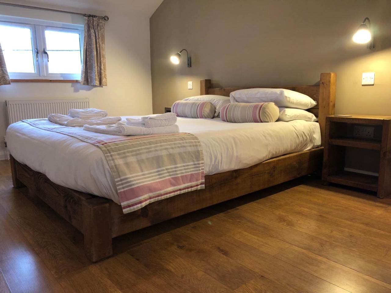 Fields End Lodges Doddington  Екстер'єр фото